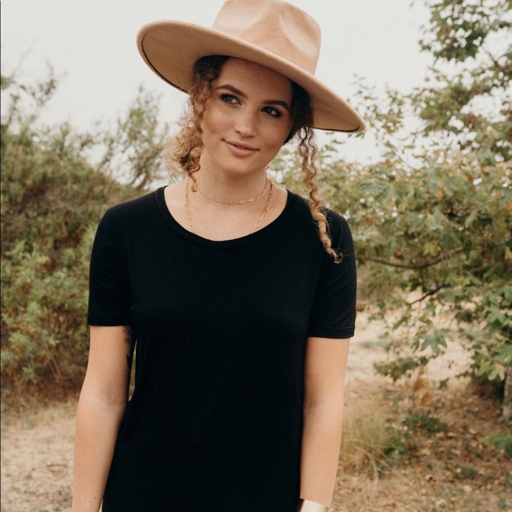 Carly Jean Los Angeles - CJs Fav Tee - Size Medium